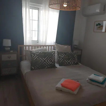 Horizon Hidden Gem 2 Bedroom Apt - Walk To The Beach * لارنكا