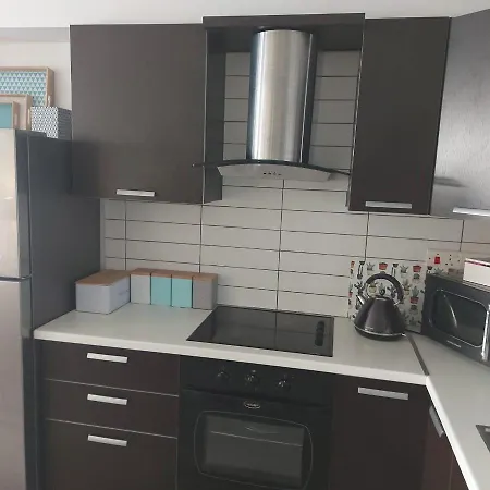 Horizon Hidden Gem 2 Bedroom Apt - Walk To The Beach Apartment *