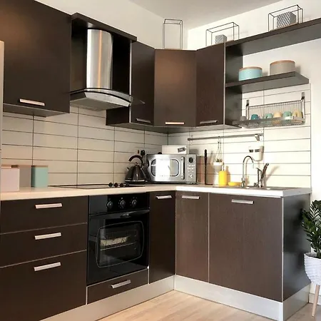 Horizon Hidden Gem 2 Bedroom Apt - Walk To The Beach