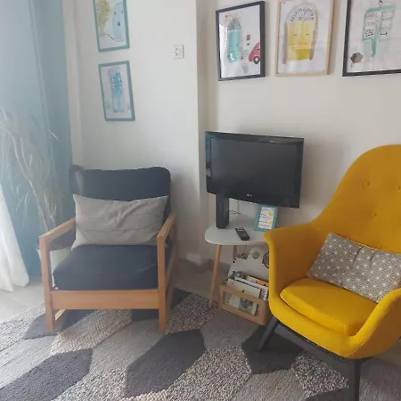 Horizon Hidden Gem 2 Bedroom Apt - Walk To The Beach דירה