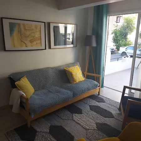 Horizon Hidden Gem 2 Bedroom Apt - Walk To The Beach דירה *